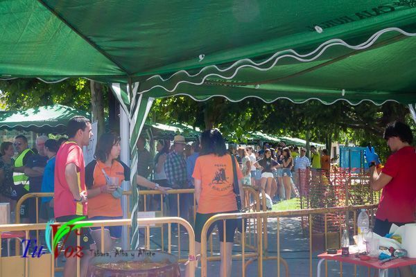 La APT reúne a más de 500 personas en la comida popular 5