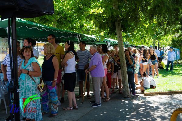 La APT reúne a más de 500 personas en la comida popular 17