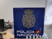 La Policía Nacional detiene a dos personas por robo tras ser identificados por infringir el estado de alarma.