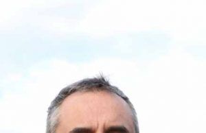 El zamorano Luis Sánchez Oterino presenta “Cercado en la bien cercada”, un libro sobre el confinamiento de 2020