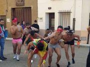 Tradicional carrera de calzoncillos en Tábara