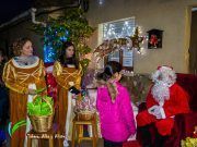 Papá Noel llegó ayer a Tábara, repartiendo ilusión y alegría.
