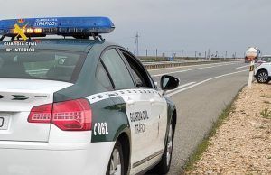 La Guardia Civil investiga a una persona como presunta autora de un delito de conducción temeraria