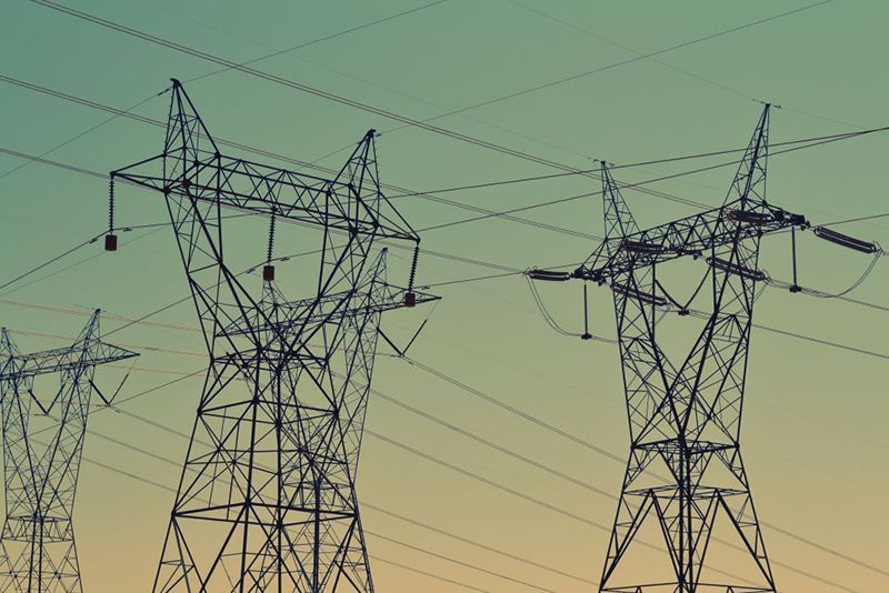 La Junta de Castilla y León ahorra 44 millones de euros con el nuevo contrato de electricidad adjudicado por 103,5 millones de euros hasta 2026 1