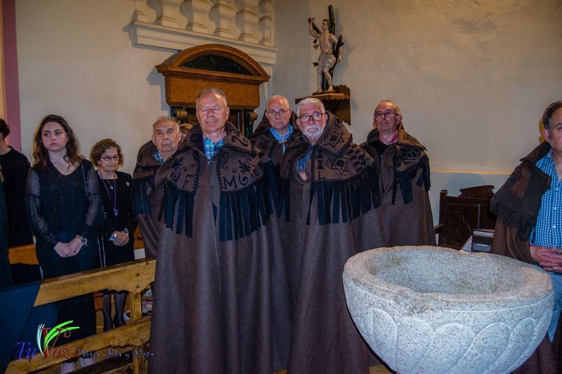 La espléndida tarde de Viernes Santo hizo lucir la procesión del Santo Entierro 6