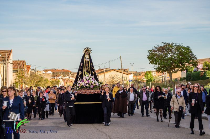 La espléndida tarde de Viernes Santo hizo lucir la procesión del Santo Entierro 38