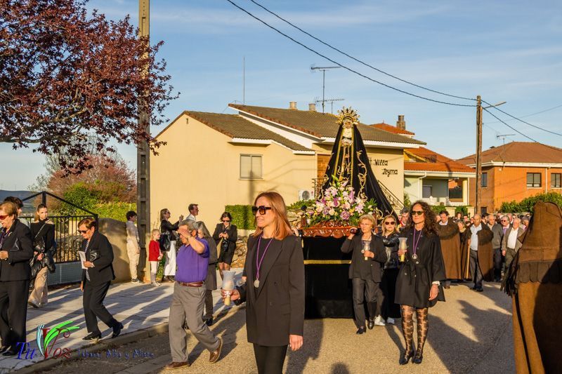 La espléndida tarde de Viernes Santo hizo lucir la procesión del Santo Entierro 45