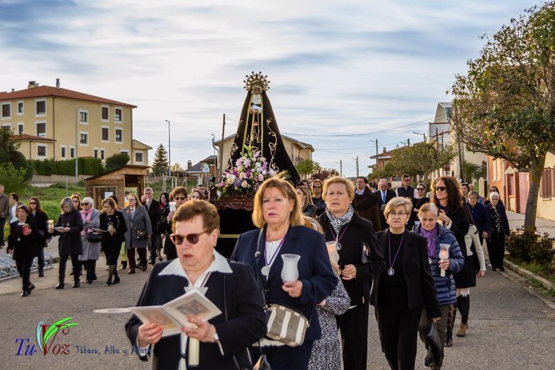 La espléndida tarde de Viernes Santo hizo lucir la procesión del Santo Entierro 57