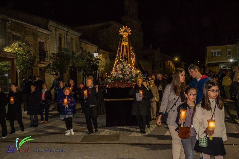 La espléndida tarde de Viernes Santo hizo lucir la procesión del Santo Entierro 74