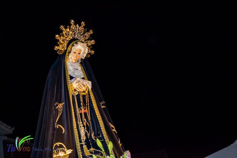 La espléndida tarde de Viernes Santo hizo lucir la procesión del Santo Entierro 90