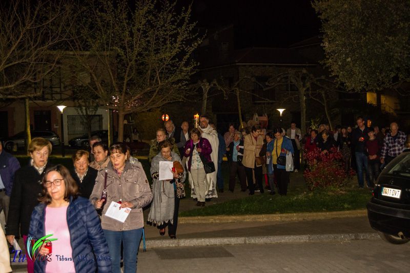 Numerosos fieles asistieron anoche a la Santa Vigilia Pascual en Tábara. 15