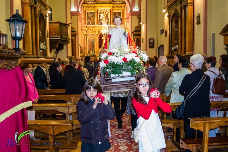 Con la procesión de Santo Encuentro, Tábara despide una Semana Santa que ha podido disfrutar de un tiempo veraniego. 2