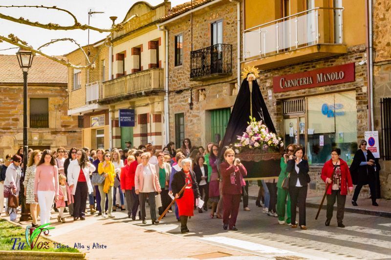 Con la procesión de Santo Encuentro, Tábara despide una Semana Santa que ha podido disfrutar de un tiempo veraniego. 9