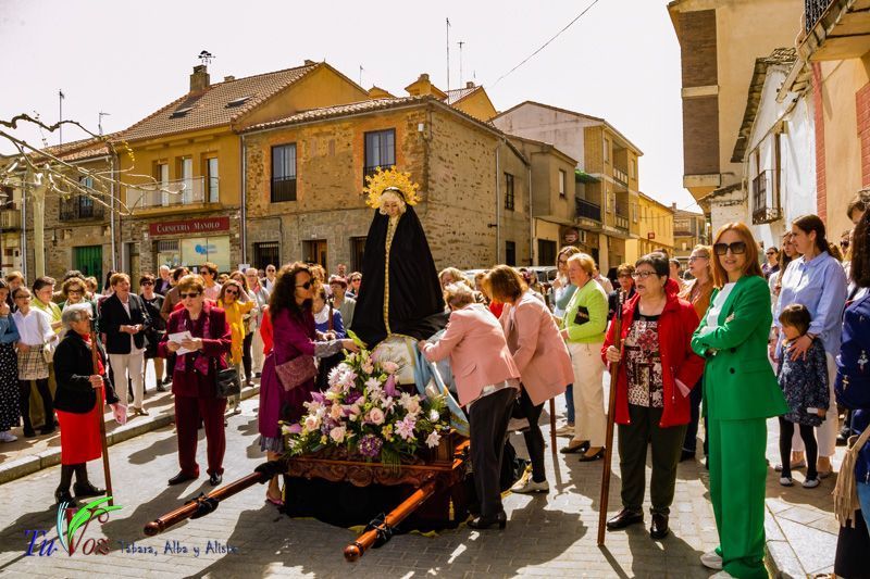 Con la procesión de Santo Encuentro, Tábara despide una Semana Santa que ha podido disfrutar de un tiempo veraniego. 15