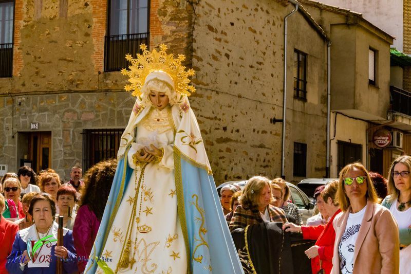 Con la procesión de Santo Encuentro, Tábara despide una Semana Santa que ha podido disfrutar de un tiempo veraniego. 22