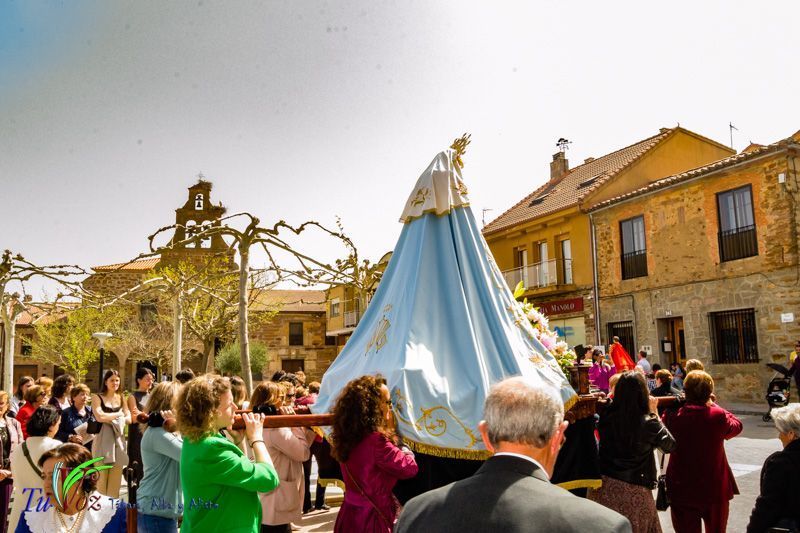Con la procesión de Santo Encuentro, Tábara despide una Semana Santa que ha podido disfrutar de un tiempo veraniego. 27