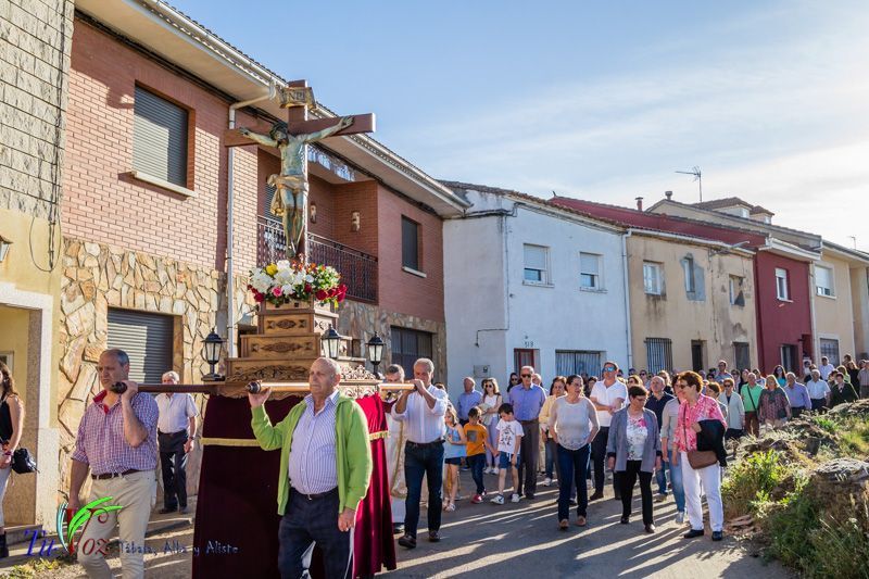 Procesión en Tábara del Bendito Cristo de la Capilla 16
