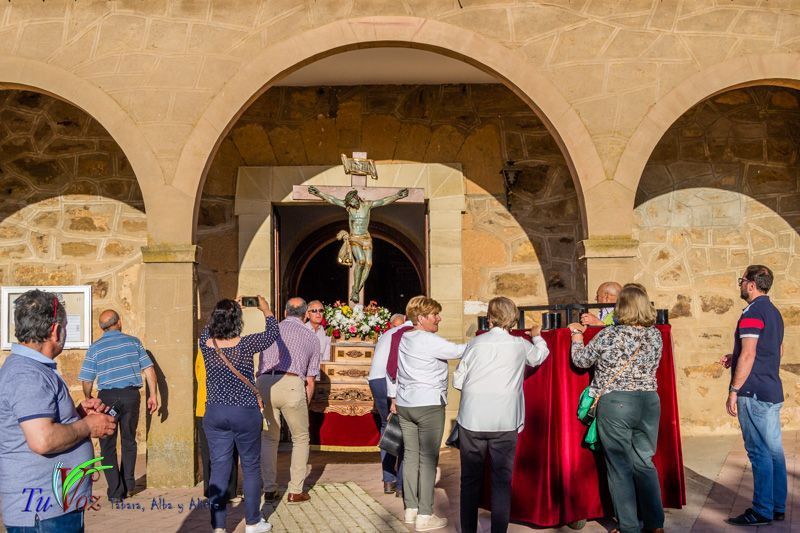 Procesión en Tábara del Bendito Cristo de la Capilla 27