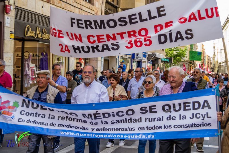 Miles de zamoranos se unen para defender la Sanidad Pública 16