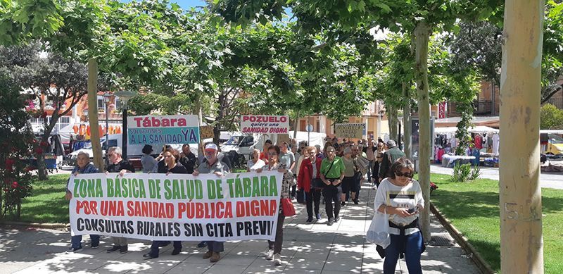 LA PLATAFORMA POR UNA SANIDAD PÚBLICA DIGNA DE LA ZONA BÁSICA DE SALUD DE TÁBARA, COMO CADA SÁBADO, SIGUE CON SU LUCHA 1