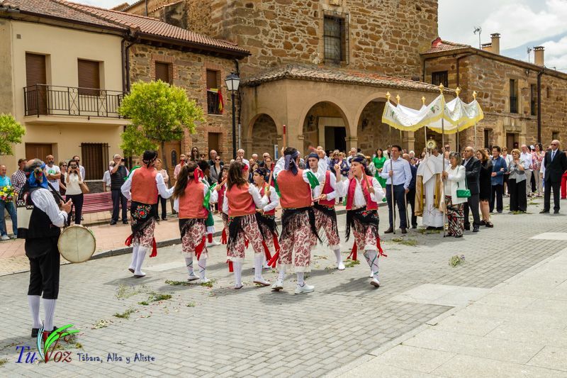 La fe y la tradición se encuentran en el Corpus Christi de Tábara 20
