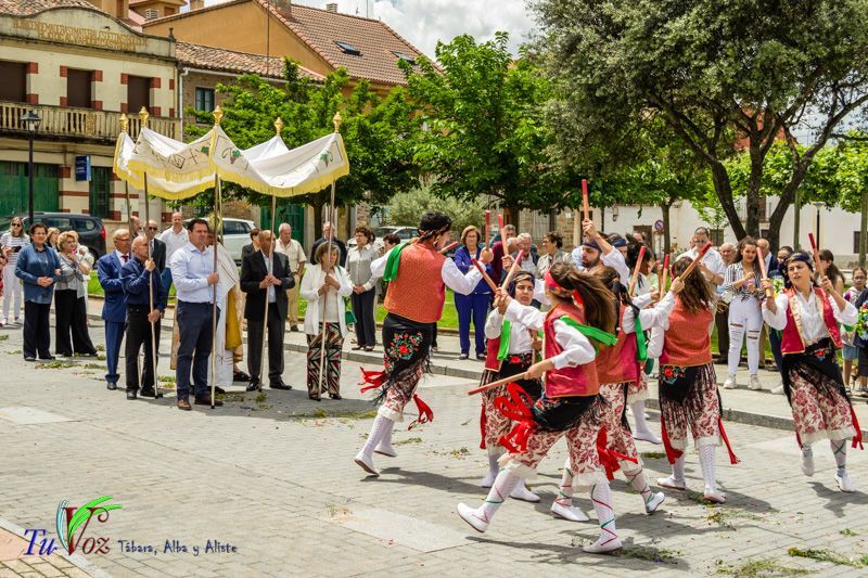 La fe y la tradición se encuentran en el Corpus Christi de Tábara 22