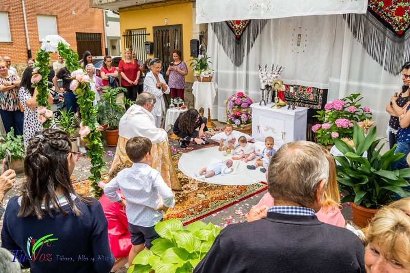 La fe y la tradición se encuentran en el Corpus Christi de Tábara 4
