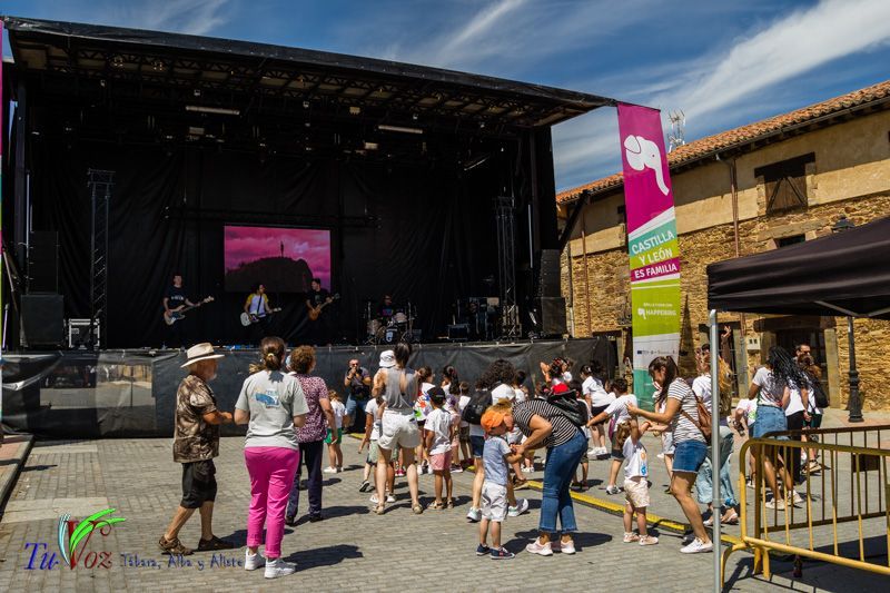 Un derroche de valores y alegría en el espectáculo Happening en Tábara 3