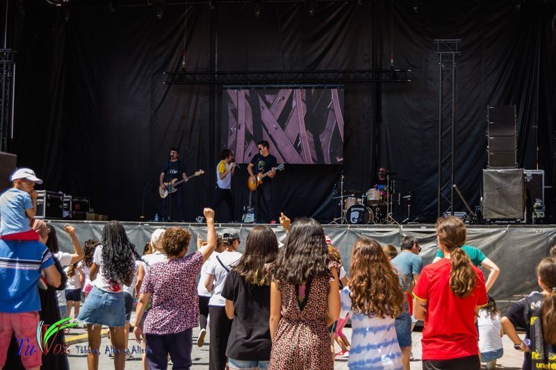 Un derroche de valores y alegría en el espectáculo Happening en Tábara 6