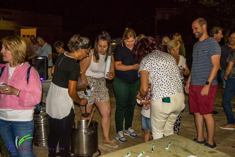 Tábara celebró la Hoguera de San Juan, un rito mágico para dar paso a lo bueno. 3