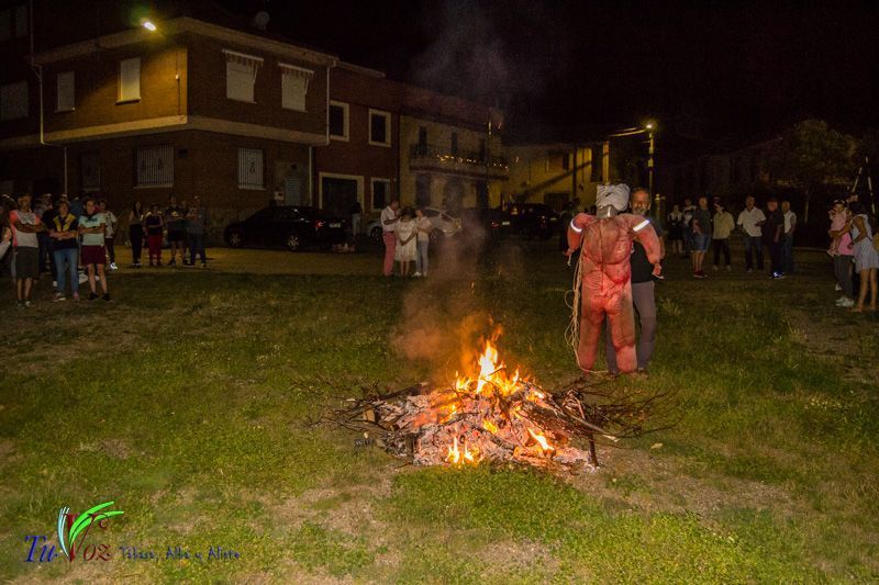 Tábara celebró la Hoguera de San Juan, un rito mágico para dar paso a lo bueno. 14