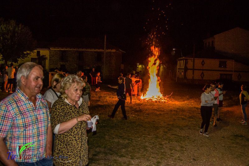 Tábara celebró la Hoguera de San Juan, un rito mágico para dar paso a lo bueno. 17
