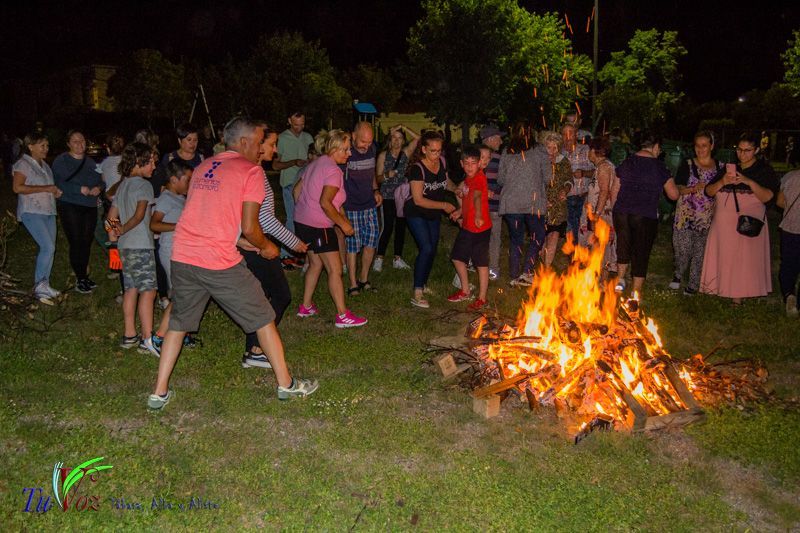 Tábara celebró la Hoguera de San Juan, un rito mágico para dar paso a lo bueno. 24