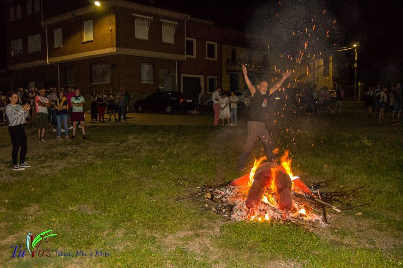 Tábara celebró la Hoguera de San Juan, un rito mágico para dar paso a lo bueno. 32