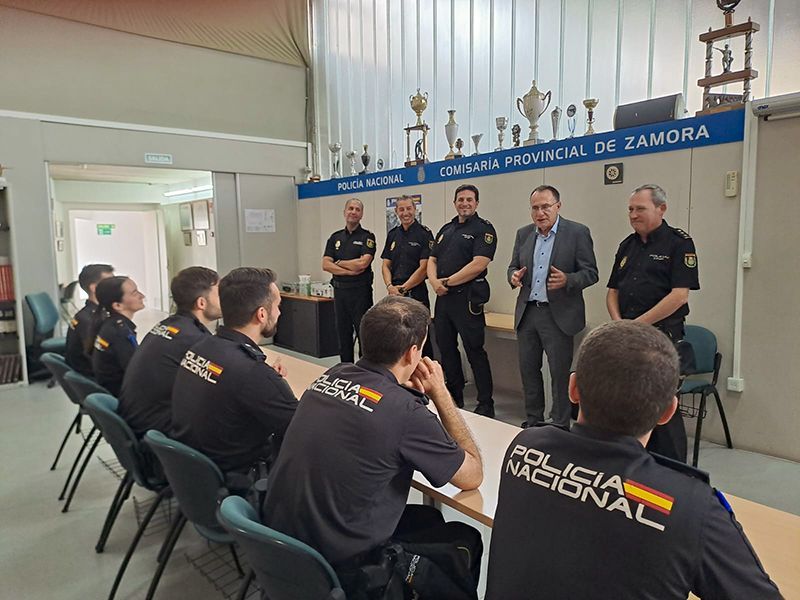 La Comisaria Provincial de Zamora recibe a 6 Policías Nacionales alumnos que realizarán las prácticas en la ciudad 1