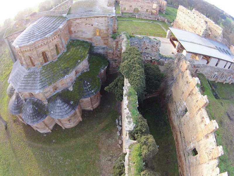 La Consejería de Cultura, Turismo y Deporte acomete la estabilización y excavación del pabellón de los novicios del Monasterio de Santa María de Moreruela en Zamora 1