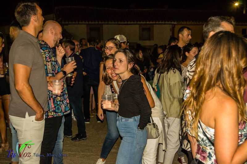 ¡Una Explosión de Diversión en San Lorenzo! Hinchables y Fiesta de la Espuma 13