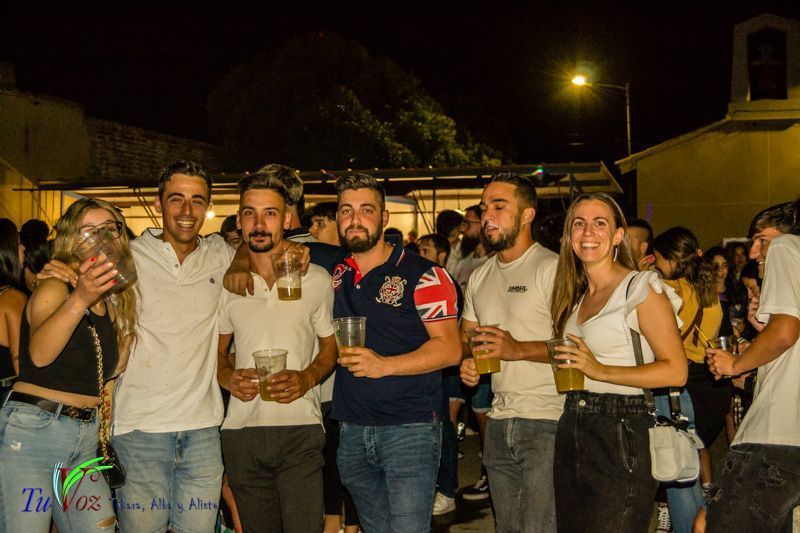 ¡Una Explosión de Diversión en San Lorenzo! Hinchables y Fiesta de la Espuma 19