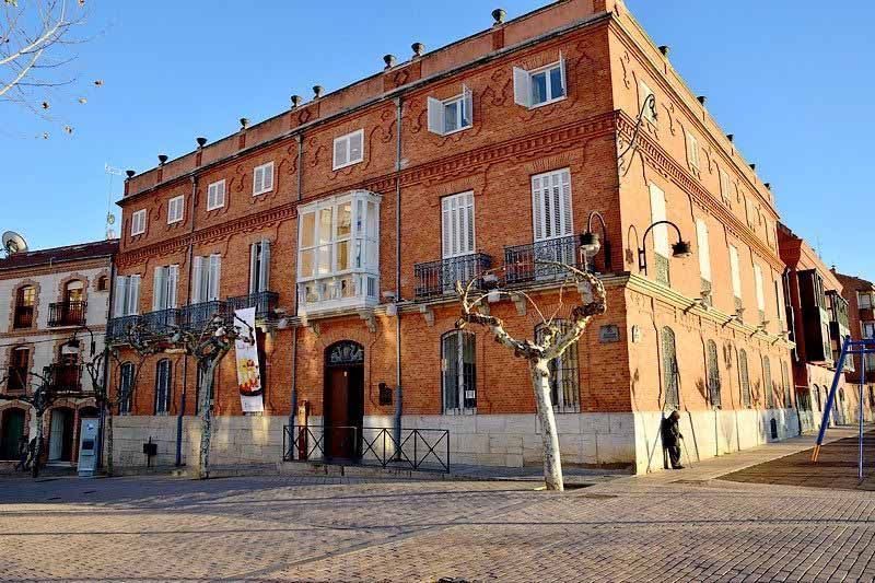 El Centro Cultural Soledad González Inaugura la Exposición "Cuadernos de Francisco Javier Díez López" 1