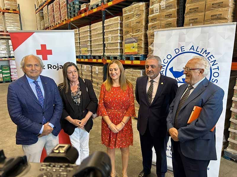 La segunda fase de entrega de alimentos a personas desfavorecidas beneficia a más de 40.000 personas en Castilla y León 1