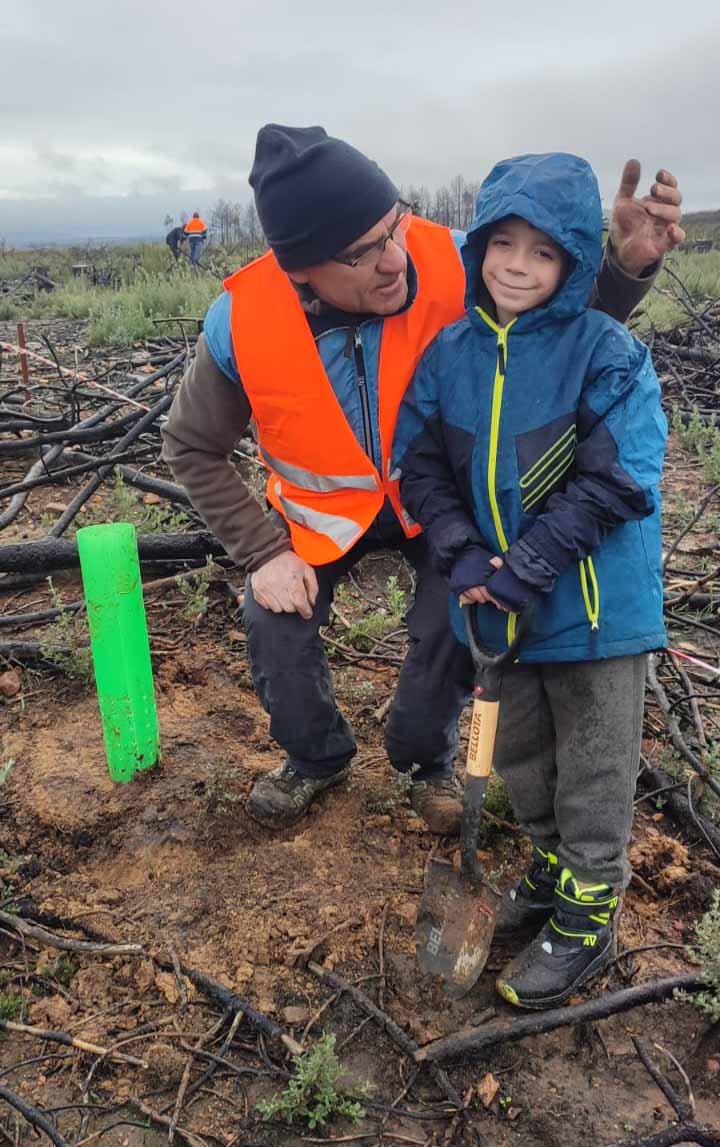 "De un árbol puede crecer un bosque": La Asociación "La Culebra No se Calla" lidera un movimiento de reforestación tras los incendios en Zamora 11