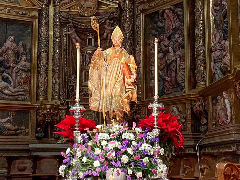 Fiesta de San Blas en la Catedral de Astorga: Tradición y Devoción. 1