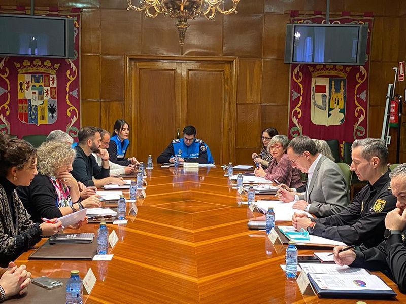 La Subdelegación del Gobierno impulsa la coordinación del Sistema VioGén, que en 2023 ha protegido a 117 mujeres en Zamora capital 1