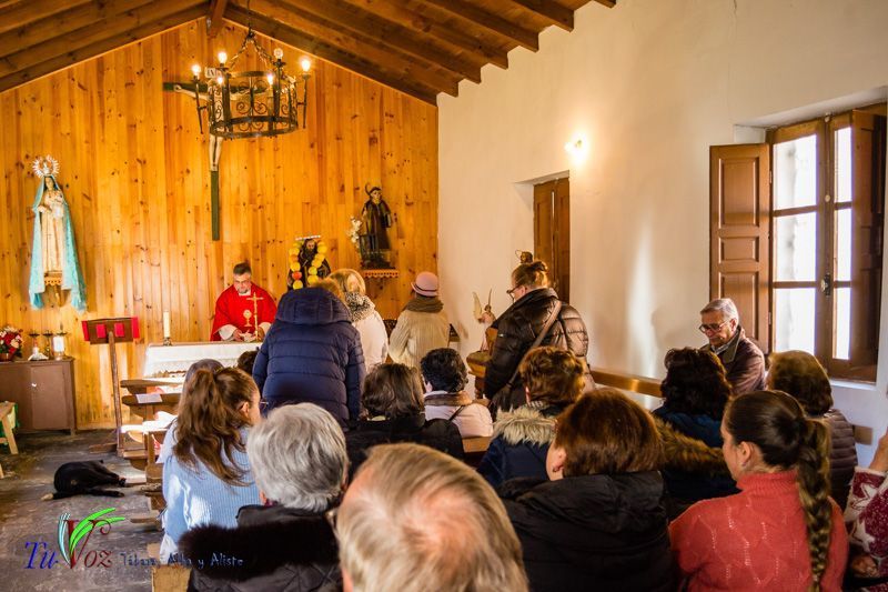 Celebración Tradicional en San Lorenzo: Honrando a los mártires San Sebastián y San Fabián así como a San Antonio. 12