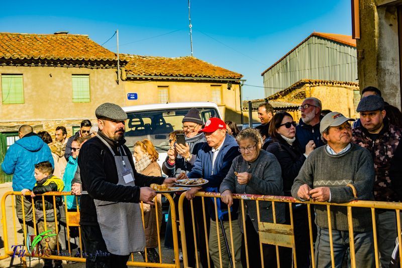 La Matanza: Tradición que gracias al Restaurante El Roble, Perdura en Tábara 29
