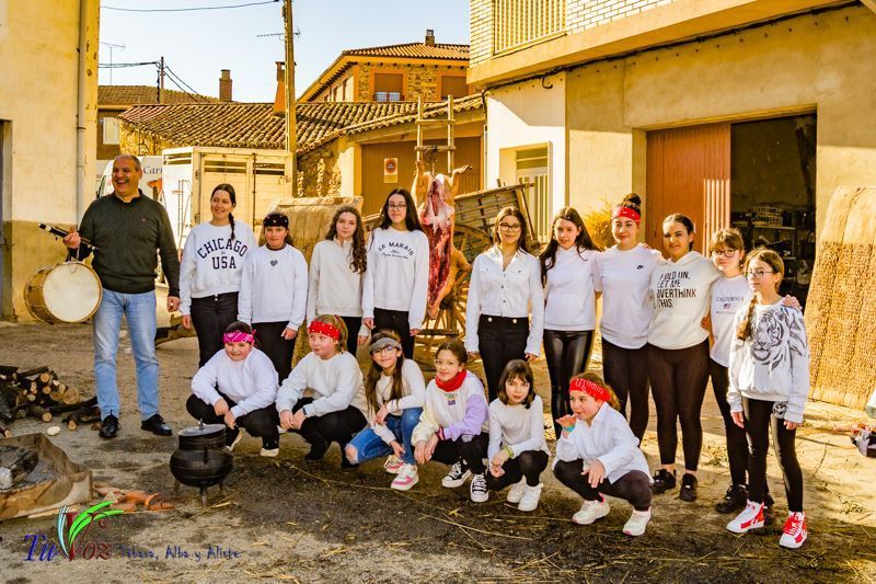 La Matanza: Tradición que gracias al Restaurante El Roble, Perdura en Tábara 77