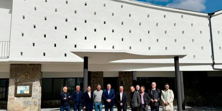 La Diputación entrega las obras del Museo de la Memoria de Ribadelago al Ayuntamiento de Galende 1