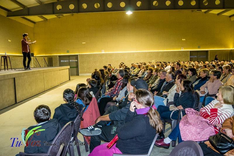 El Auditorio Leticia Rosino de Tábara revivió ayer la nostalgia con el monólogo de JAVITO 23