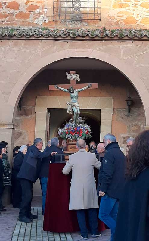La Tradición se Impone: La Semana Santa de Tábara Brilla a Pesar de las Adversidades Climáticas 3
