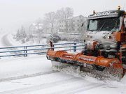 Transportes dispone 628 máquinas quitanieves y 114.695 toneladas de fundentes para hacer frente a las nevadas previstas en Aragón y Castilla y León